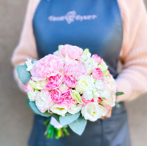 # 568 Свадебный букет