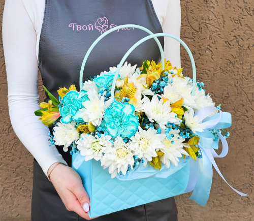 # 697 Композиция